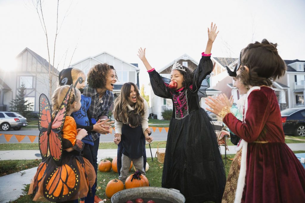 7 phong tục kỳ lạ trong lễ hội ma quỷ Halloween không phải ai cũng biết - phunuduongthoi.vn 6