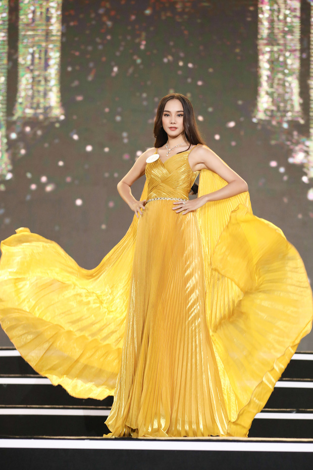 Công bố kết quả vòng Bán kết Hoa hậu Việt Nam 2020: Đã tìm ra 35 thí sinh đẹp nhất, ai sẽ là chủ nhân của vương miện cao quý? - Ảnh 4.