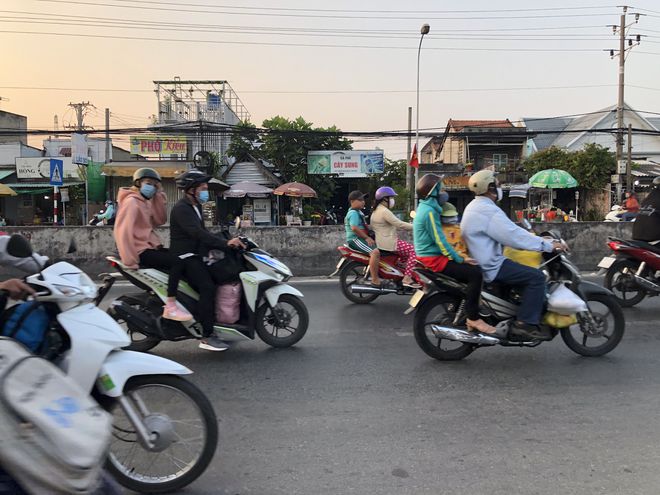 Sau tết Tân Sửu 2021 Nhiều người lũ lượt rời quê trở lại thành phố - phunuduongthoi.vn  3