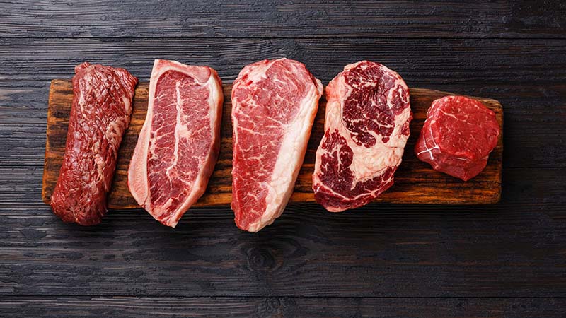 Ăn thịt đỏ , như thịt bò và thịt lợn, có thể gây ra chứng xì hơi thối đặc biệt