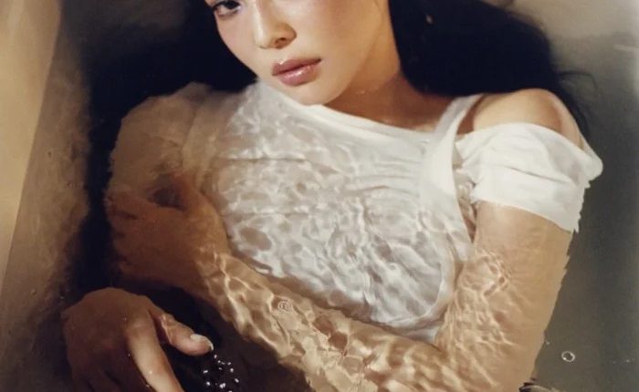 trend-mat-mau-mi-lap-lanh-gay-sot-mua-he-2025-4